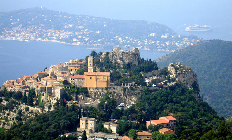 IMG_6908_Eze_Villiage