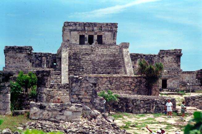 20020906-06-TulumCastle