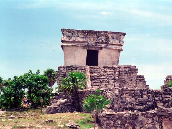 20020906-08-TulumDecendingGodTemple