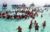 20020905-04a-StingrayCity