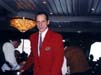 20020907-10-HeadWaiter
